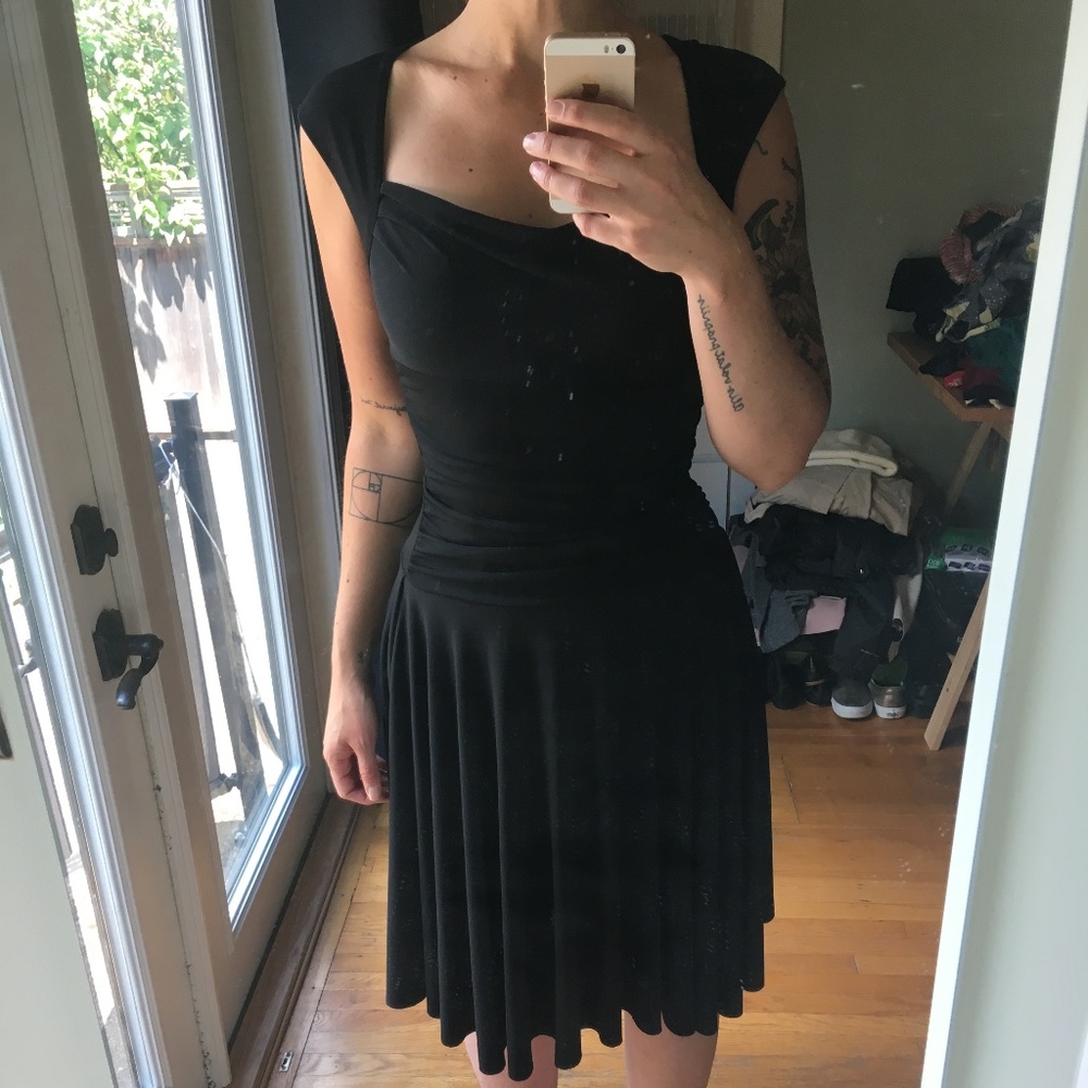 Necessary Objects Size M Cap Sleeve Dress